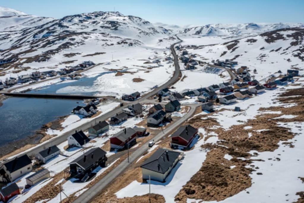 Aurora Lodge Skarsvåg Exteriör bild