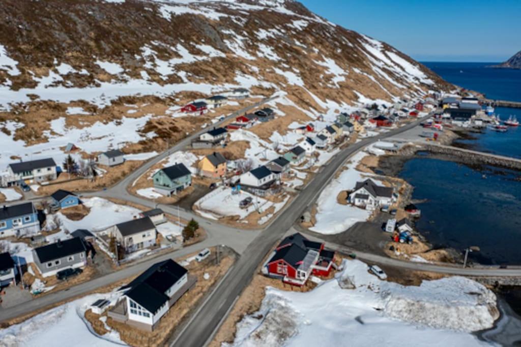 Aurora Lodge Skarsvåg Exteriör bild